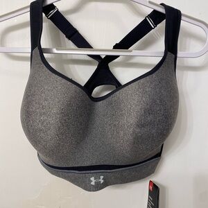 NWT 36DD Under Armour Sports Bra